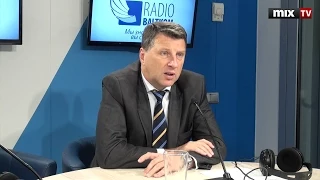 Министр обороны Латвии Раймонд Вейонис в программе "Разворот". MIX TV