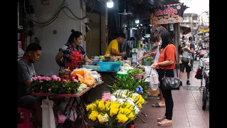 [4K] "Soi Phetchaburi 10" street market destination on the evening, Bangkok