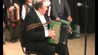 Polka by folk player Algirdas Tamulevičius. Russian garmoshka-"chromica"