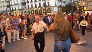 Mariachis en la Puerta del Sol, Madrid