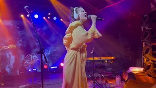 Монеточка — Гори гори гори / Voices of peace (Live at Tbilisi 02.06.2022)