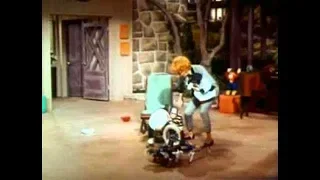 The Lucy Show - Lucy The Babysitter, Classic TV series