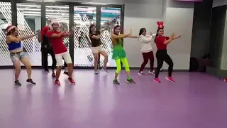 I'm So Hot - Momoland Kpop Dance Workout