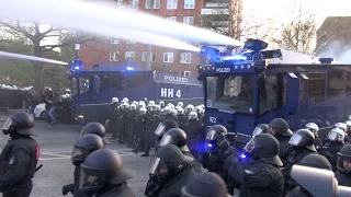 1. Mai 2016 Schwere Krawalle mit Wasserwerfereinsatz Demo Hamburg