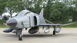 RF-4C reconnaisance Phantom with camera nose Walk Around