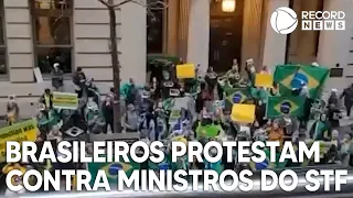 Brasileiros fazem manifestação contra ministros do STF em Nova York