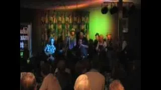 'Big Rivers' - Bill Jackson/Pete Fidler and The Strezlecki Stringbusters (Yinnar Hotel. Feb 2013)
