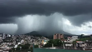 Muito bem meus irmãos. Tromba d'água em Cariacica ES.