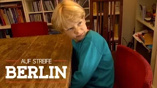 Wieso macht der Junge (9) immer noch ins Bett? | Auf Streife - Berlin | SAT.1 TV