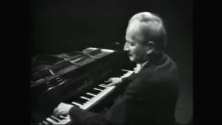 Beethoven - Wilhelm Kempff - Sonata No 29 Op 106 'Hammerklavier' III Adagio Sostenuto,