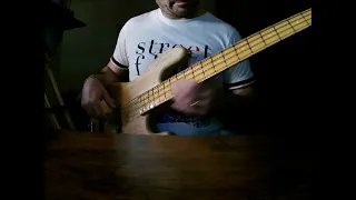 Funky Fusion bass solo in Cm