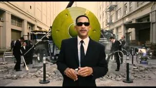 MEN IN BLACK 3 Film Clip - 'Turn Your Cell Phone Off'