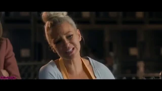 Sia's cameo in 'Annie' (2014) [HD]