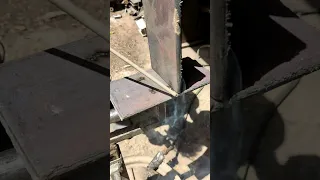How to weld the corners.Welding accepted by everyone #shorts