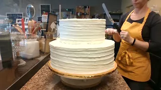 Simple wedding cake for Beginners
