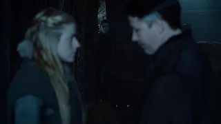 Arya spies Littlefinger scene | S7 E5