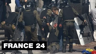 Ukraine: images of the violent clashes in Kiev, where one policeman was killed