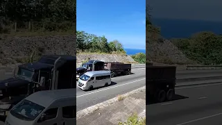 KENWORTH SEMI VS MINI BUS #short #viral