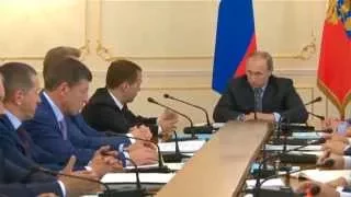 Зажрался Путин .Приказывает продукты уничтожать.