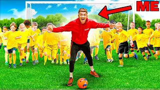 1 PRO FOOTBALLER vs 100 KIDS - Who Wins?