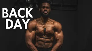 Training at the Best Gym in the UK & Getting Shredded for the Summer | Jacked Finance Bro EP1