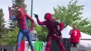 deadpool and spiderman dancing shake it off