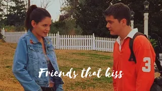 Pacey & Joey - Friends that kiss