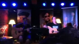 Bowling For Soup - Ohio (Come Back To Texas) (acoustic) Live in Manchester 09/04/2011