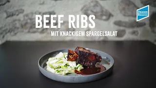 Lucki Maurers Lieblingsgrillrezept: Beef Ribs mit knackigem Spargelsalat