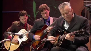 Avalon (Live) l Collaborations l Tommy Emmanuel with Frank Vignola & Vinny Raniolo