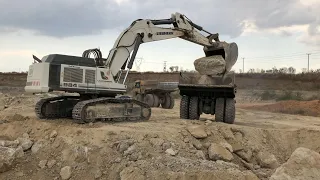 Liebherr 984 Excavator Loading Caterpillar 775E And Terex Dumpers - Kivos Ate