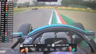 Lewis Hamilton overtakes Daniel Ricciardo I 2021 Emilia-Romagna GP