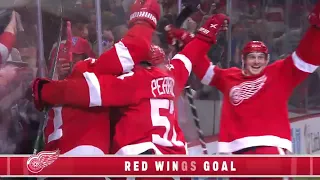 Red Wings vs Kings 10/17/22. Larkin forces OT with empty net.