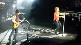 Bon Jovi - Livin' On A Prayer live Because We Can Tour Columbus OH 3.10.13