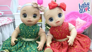 BABY ALIVE GÊMEAS NINA E HANNA GANHARAM VESTIDOS NOVOS PRA FESTA DE NATAL DA CRECHE