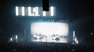 Stromae - Intro - Ta Fête - Ziggo Dome - 21-11-2014