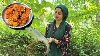 Life in the villages of Iran | Cooking salmon in Iranian village style