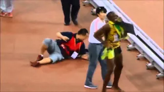 Chinese Cameraman falls on Usain Bolt with segway after Men's 200m Final IAAF 2015