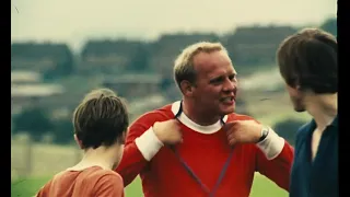 Фрагмент из фильма "Кес" (1969) / физрук учит, как нужно играть в футбол