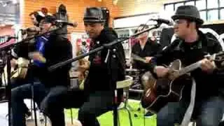 STREET DOGS acoustic "Two Angry Kids" @ Newbury Comics '08