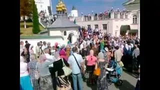 Крёстный ход 2013 в Почаев. Благословенный звон колоколов Почаевской Лавры.