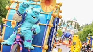 FULL Pixar Play Parade at Disneyland Park 2018 - Pixar Fest Premiere!