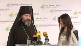 Archbishop of Simferopol and Crimea Kliment and Ruslana. March 11, 2014. (Original)