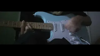 My attempt at everlong by the foo fighters