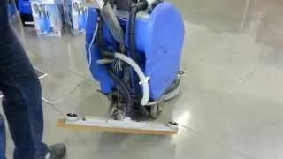 Numatic scrubberdryer demo