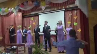 Танец учителей и выпускников Марисолинской школы 2014.avi
