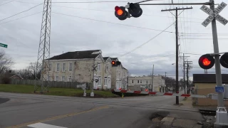 RJ Corman Local Train crossing Limestone - First Train video in Lexington, KY!!!