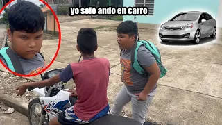 niño exigía ir en carro y no en moto por esta razón 😱