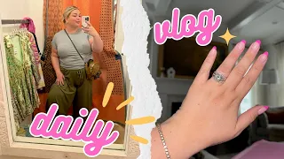 spend the day with me vlog *plus size shopping at free people, lemon alfredo, manicure*