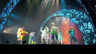 Shrek the musical UK Tour Curtain call - 01/11/2023 New Victoria Theatre, Woking